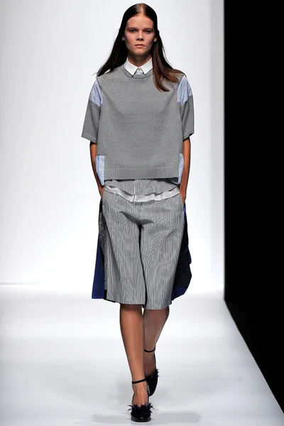 Look 1